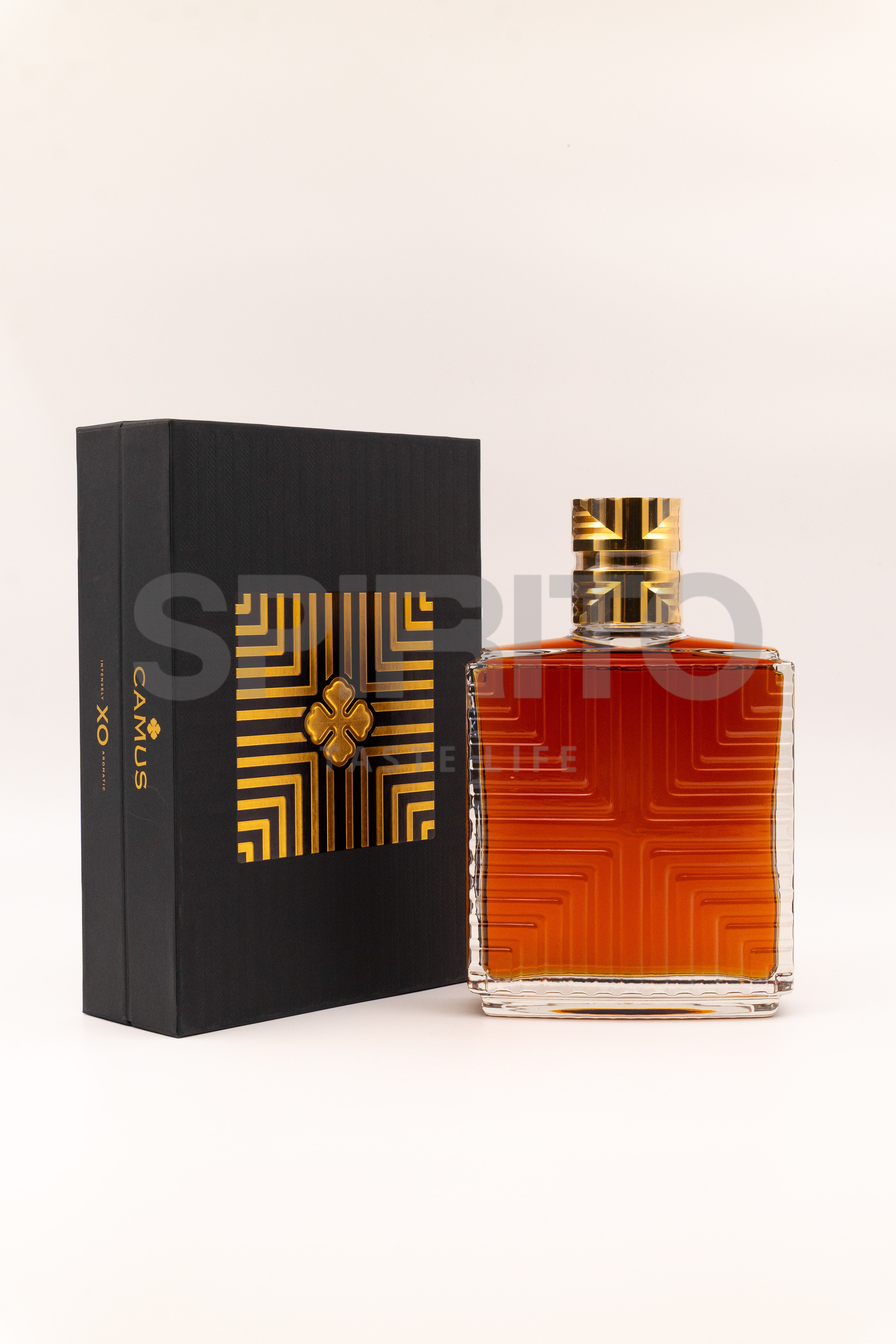 CAMUS - CONIAC XO PRESTIGE DECANTER 40% ALC. 0.7L